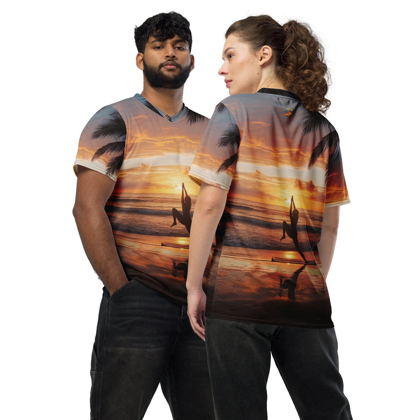 Camiseta de Deporte Reciclada Unisex "Yoga al Amanecer"