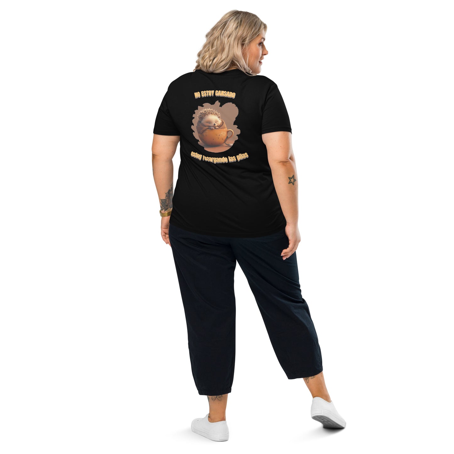 Camiseta orgánica "Tortuga Sabia" con mensaje inspirador.