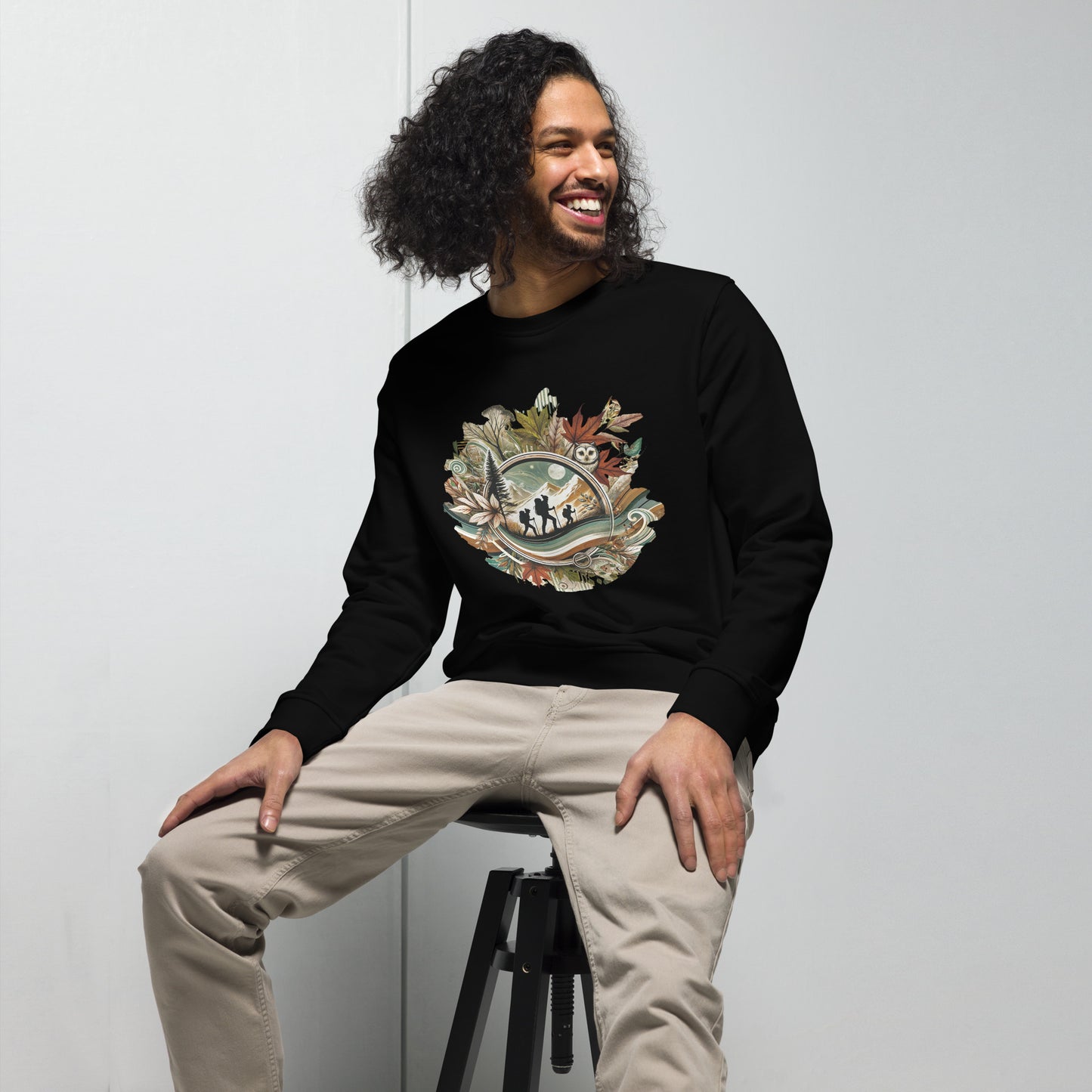 Sudadera ecológica unisex con diseño artístico y colores vibrantes.